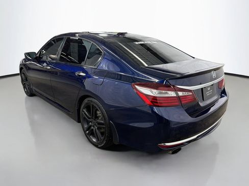 Used 2016 Honda Accord Sport image 7