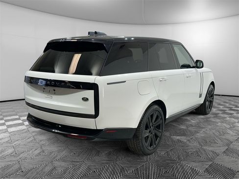Used 2023 Land Rover Range Rover SE image 5