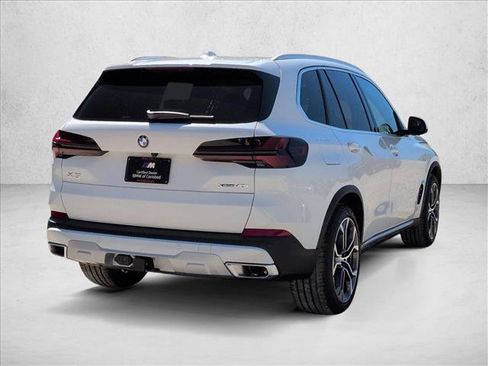 New 2026 BMW X5 xDrive40i image 9