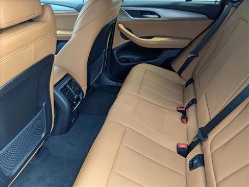 Used 2025 BMW X4 xDrive30i w/ Premium Package AWD/4WD image 16