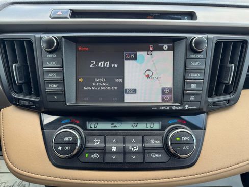 Used 2016 Toyota RAV4 XLE w/ Protection Package image 23