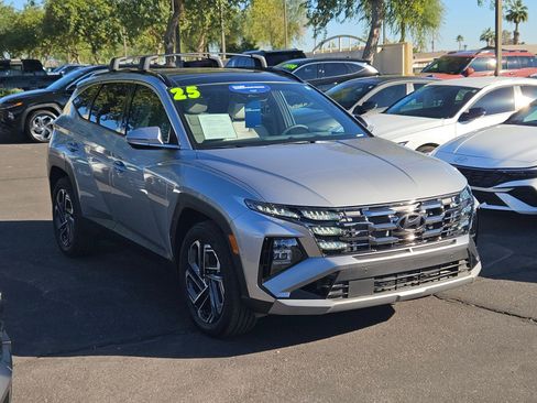Certified 2025 Hyundai Tucson Limited image 3