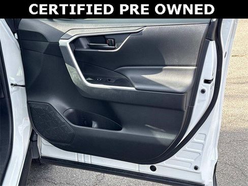 Used 2023 Toyota RAV4 LE image 8