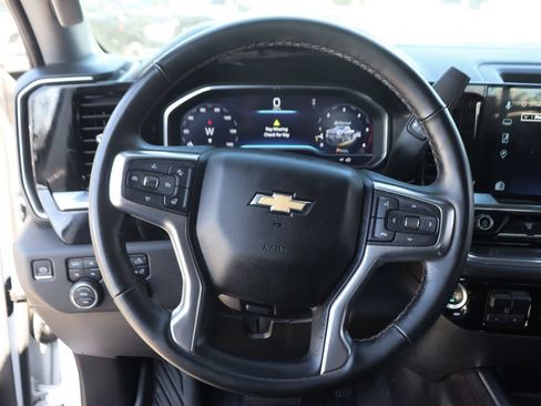 Used 2024 Chevrolet Silverado 2500 LTZ w/ LTZ Convenience Package AWD/4WD image 23