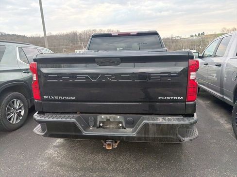 Used 2022 Chevrolet Silverado 1500 Custom image 6