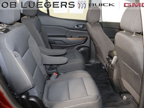 Certified 2023 GMC Acadia SLE w/ Driver Convenience Package image 17