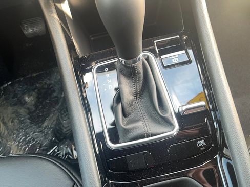 New 2026 Jeep Compass Latitude image 17