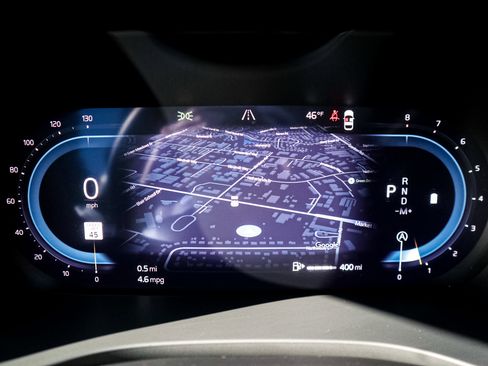 Used 2025 Volvo XC60 B5 Plus image 21