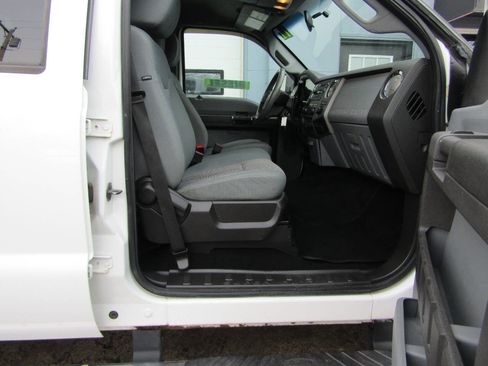 Used 2011 Ford F350 XLT w/ FX4 4X4 Off-Road Pkg image 10