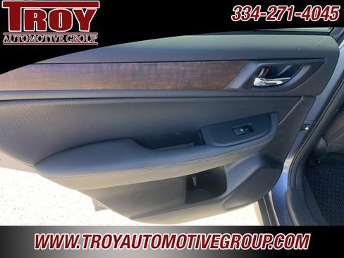 Used 2017 Subaru Outback 2.5i Limited image 24