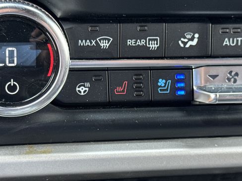 Used 2024 Ford Expedition Limited AWD/4WD image 20