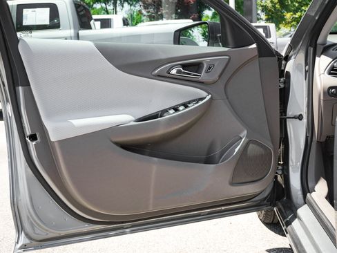 Used 2024 Chevrolet Malibu LS FWD image 14