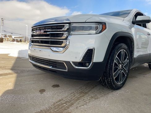 Used 2023 GMC Acadia SLT w/ Technology Package image 17