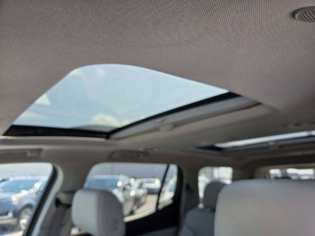 Used 2020 GMC Acadia SLT w/ Premium Package FWD image 10