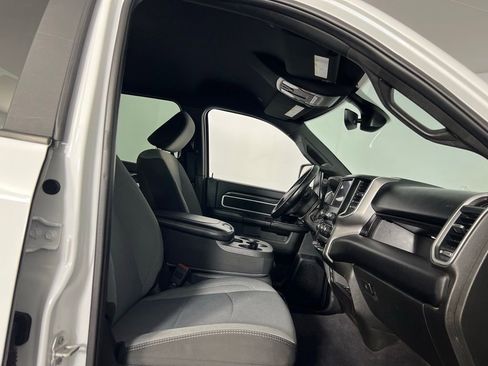 Used 2024 RAM 2500 Big Horn image 32