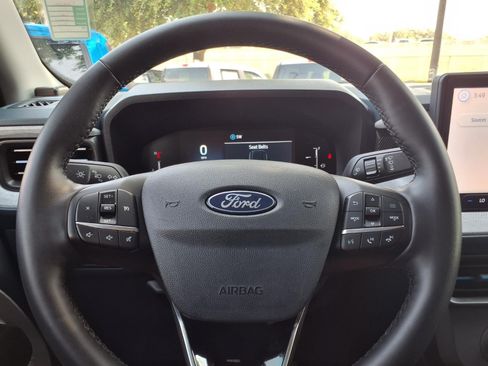 Used 2025 Ford Maverick XLT w/ XLT Luxury Package AWD/4WD image 24
