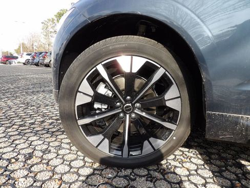 New 2026 Volvo XC60 B5 Plus w/ Protection Package Premier image 29