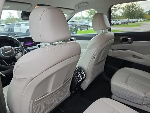 Certified 2023 Kia Sorento EX FWD image 11