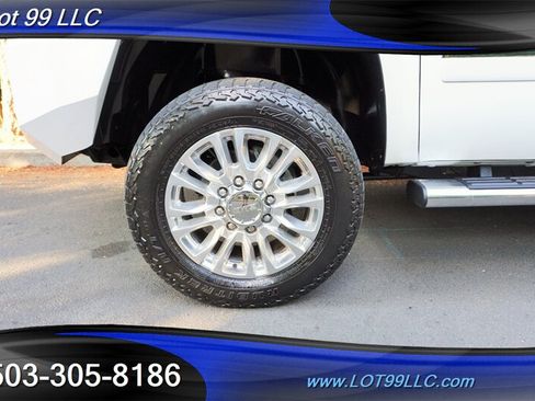 Used 2014 GMC Sierra 3500 Denali w/ Suspension Package, Off-Road AWD/4WD image 4