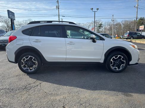 Used 2016 Subaru Crosstrek 2.0i Premium AWD/4WD image 8