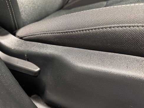 Used 2025 GMC Terrain Elevation image 30