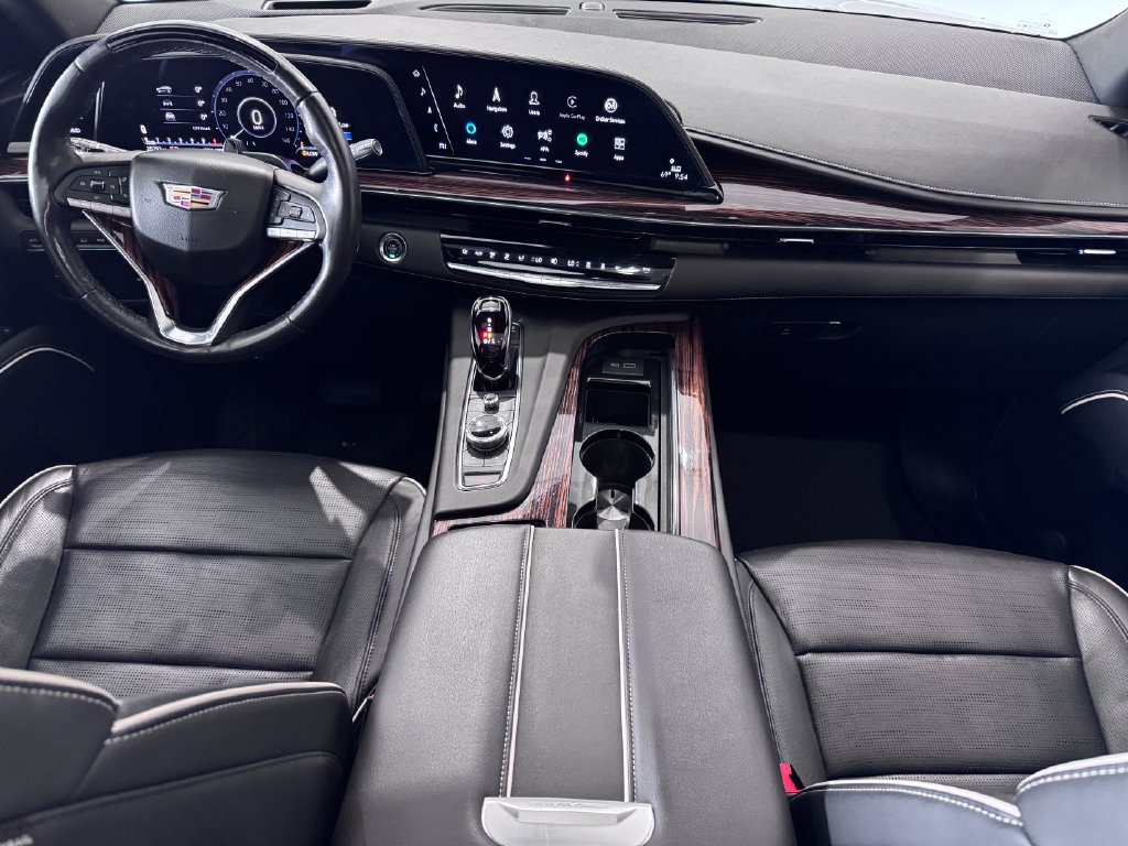 Certified 2024 Cadillac Escalade Premium Luxury AWD/4WD image 15