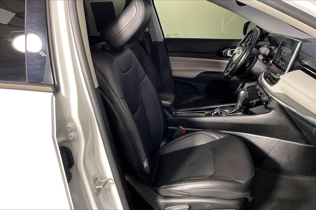 Used 2022 Jeep Compass Limited AWD/4WD image 9