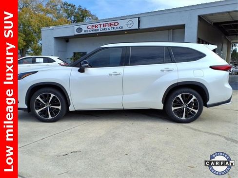 Used 2022 Toyota Highlander XSE image 4