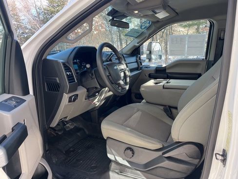 Certified 2020 Ford F350 XL w/ Power Equipment Group image 15
