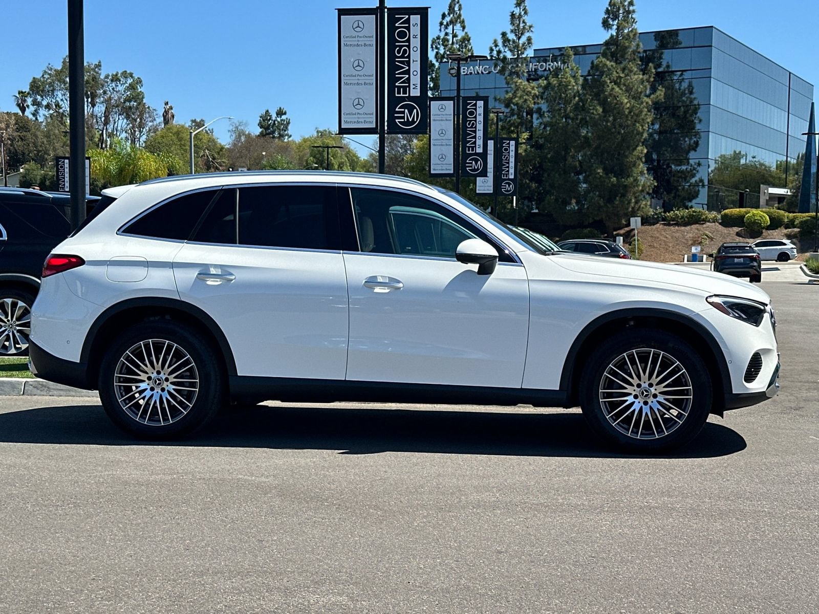 Certified 2026 Mercedes-Benz GLC 300 4MATIC image 2