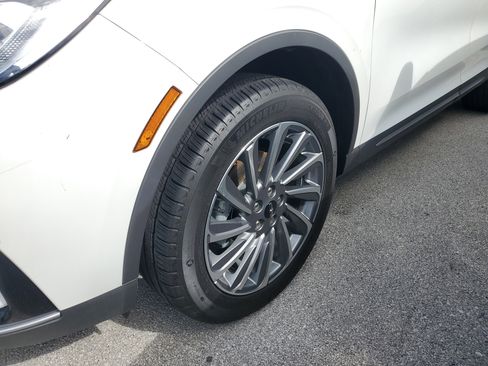 Certified 2023 Lincoln Corsair Reserve image 11