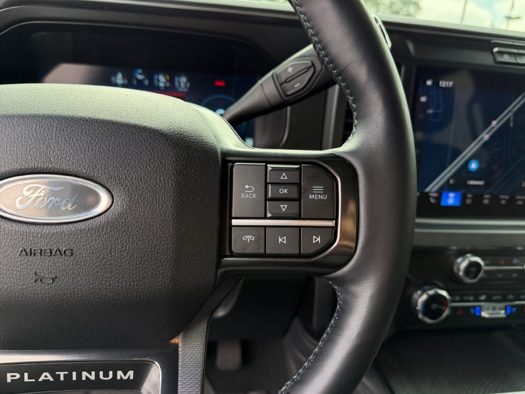 Used 2025 Ford F350 Platinum w/ FX4 Off-Road Package AWD/4WD image 16