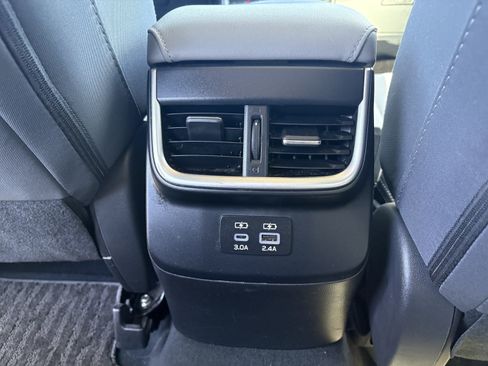 Used 2023 Subaru Outback Premium AWD/4WD image 13