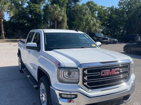 Used 2018 GMC Sierra 1500 SLE w/ SLE Value Package image 5
