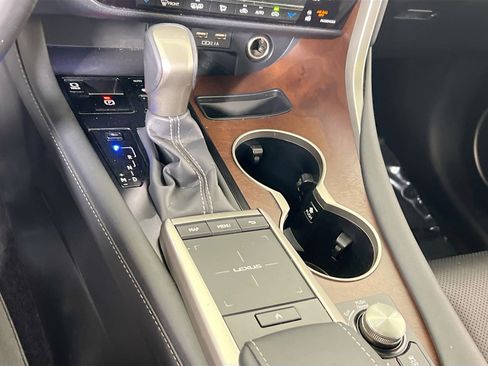 Used 2020 Lexus RX 350L Premium image 17