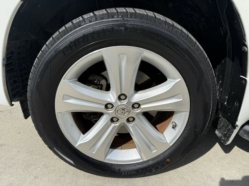 Used 2010 Toyota Highlander Limited image 7