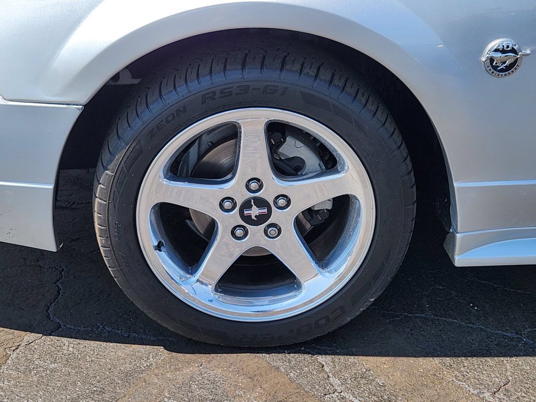 Used 2004 Ford Mustang GT RWD image 12