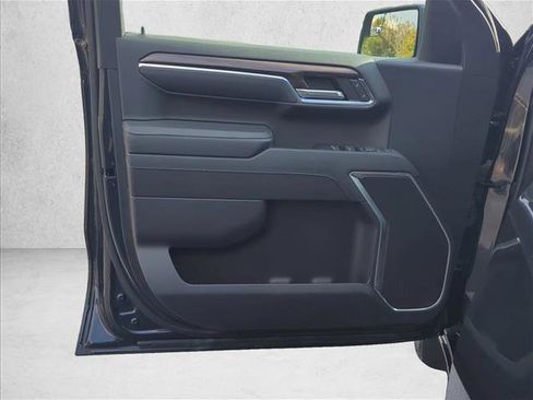 Used 2023 Chevrolet Silverado 1500 LT image 10