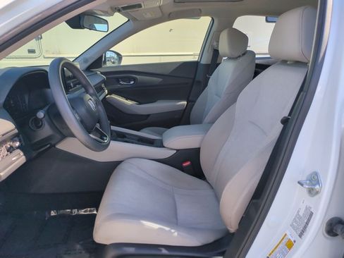 Used 2023 Honda Accord EX image 16