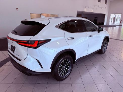 Used 2025 Lexus NX 250 FWD w/ Accessory Package (Z2) image 13