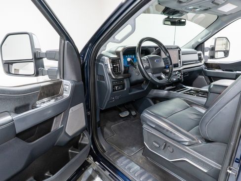 Used 2024 Ford F250 Lariat w/ Chrome Package image 13