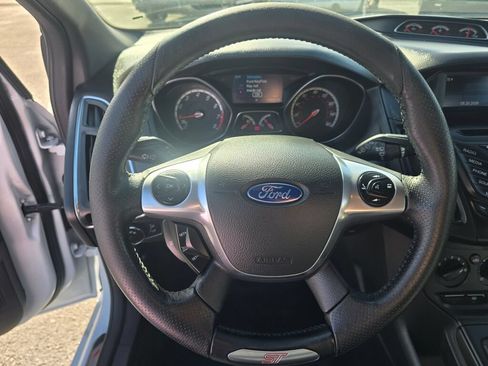 Used 2014 Ford Focus ST FWD image 21