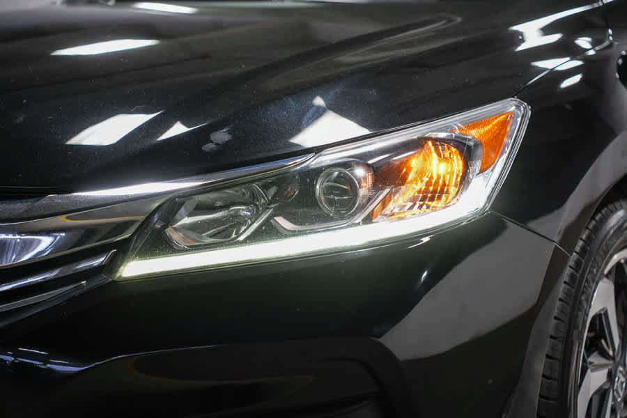 Used 2016 Honda Accord EX-L image 10