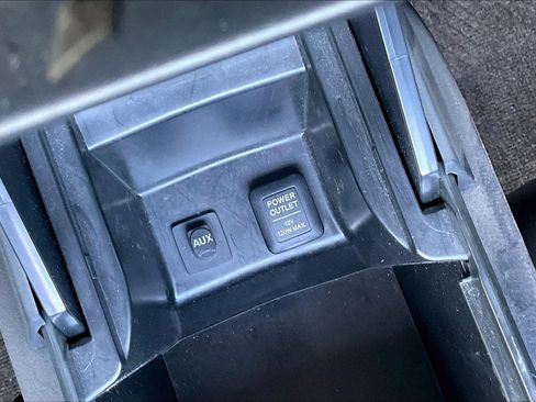 Used 2009 Honda Accord LX image 33