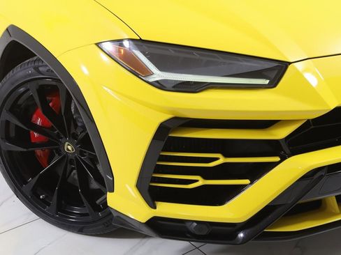 Used 2019 Lamborghini Urus image 25