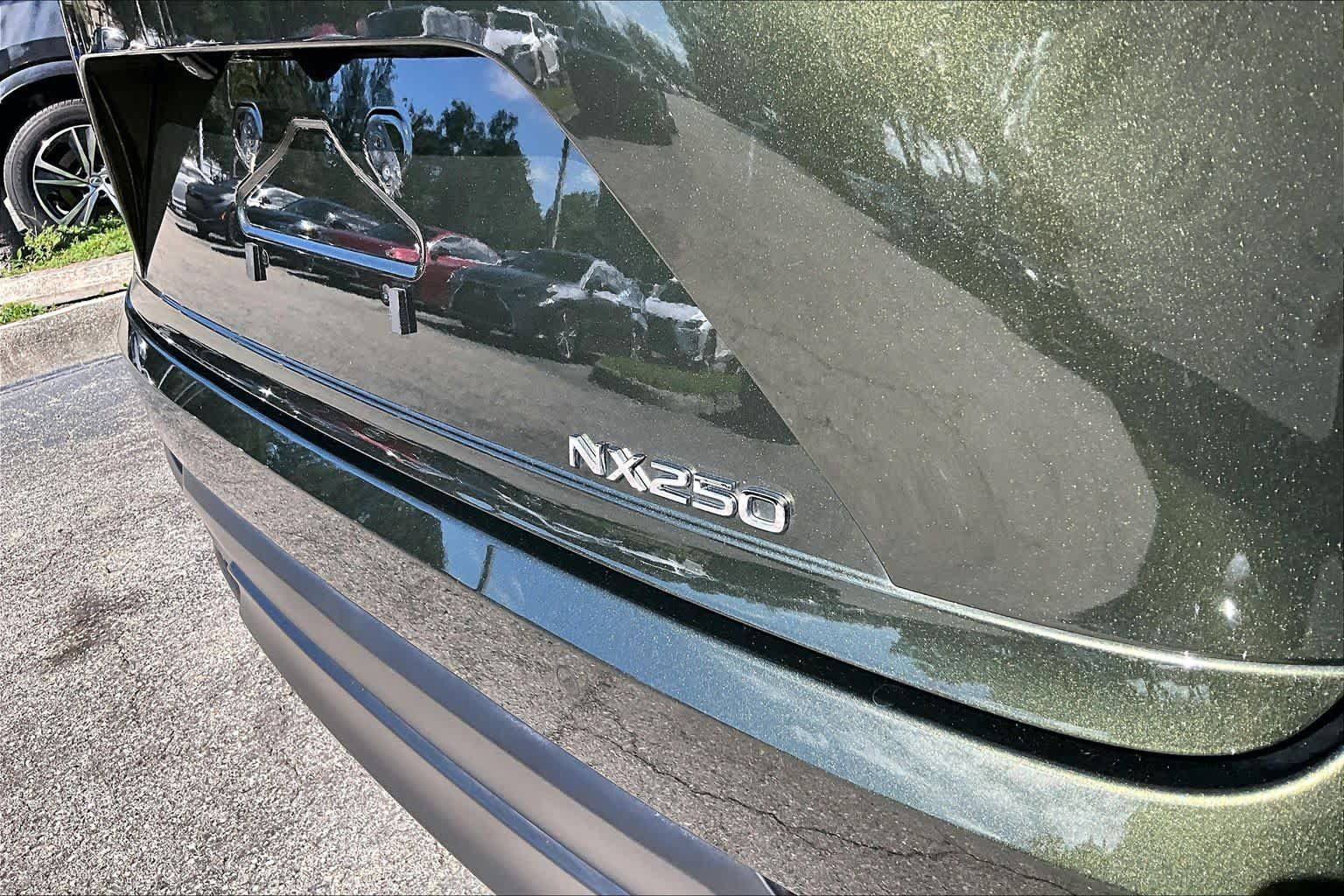 Used 2024 Lexus NX 250 FWD w/ Towing Package (2000 Lbs) image 10