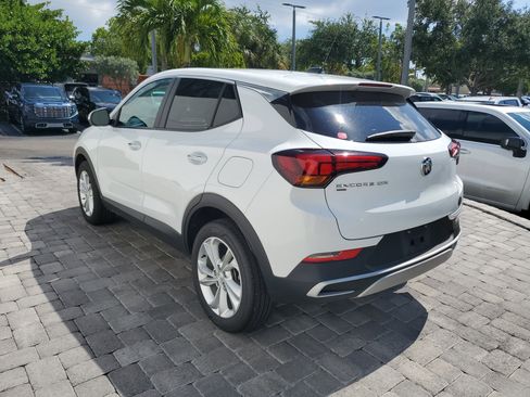Used 2023 Buick Encore GX Preferred w/ Cold Weather Comfort Package AWD/4WD image 4