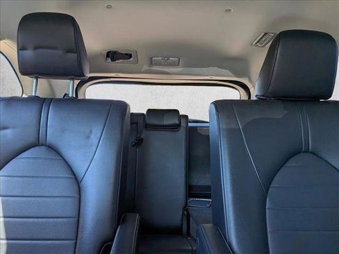 Used 2022 Toyota Highlander XLE image 15