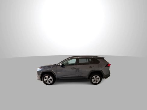 Used 2025 Toyota RAV4 XLE AWD/4WD image 5