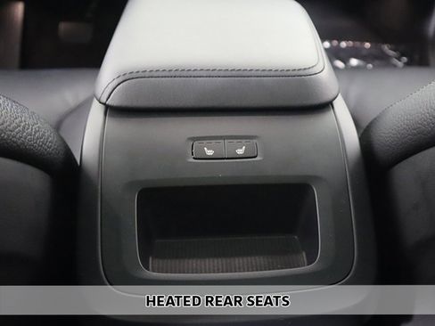 Used 2023 Volvo XC60 B5 Plus w/ Climate Package image 9